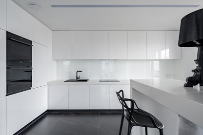 Colored Glass Kitchen Splashbacks | Custom Colours | Deglasint.
