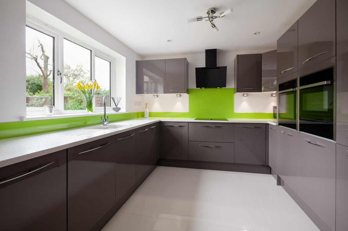Colored Glass Kitchen Splashbacks | Custom Colours | Deglasint.